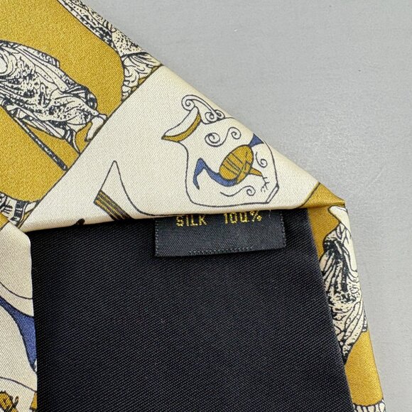 Sinsabang Gold / Cream Ancient Roman Design Men's Tie 3 3/4" x 60" - Picture 4 of 4